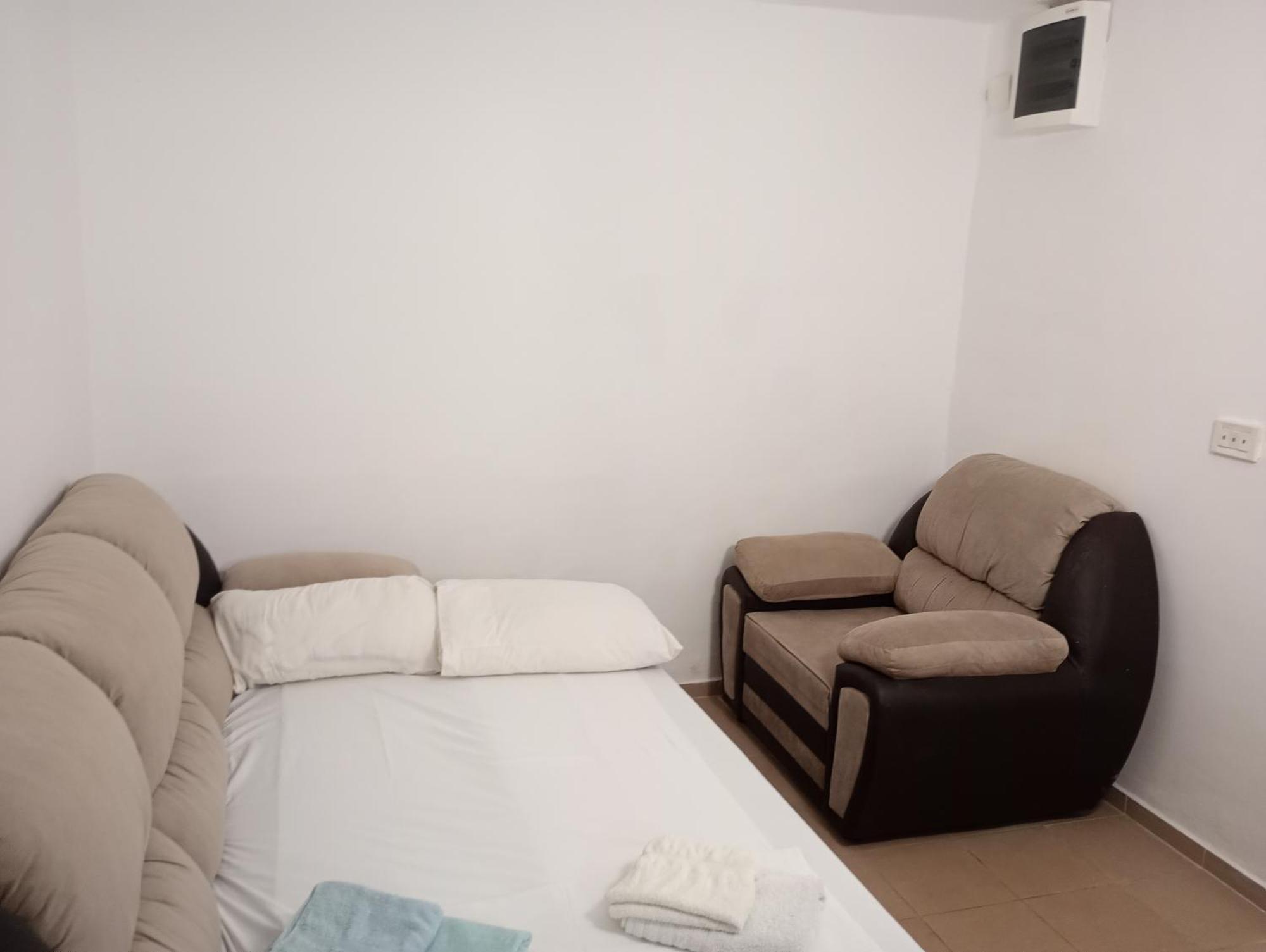 Apartments And Rooms Camelia Premantura Bagian luar foto